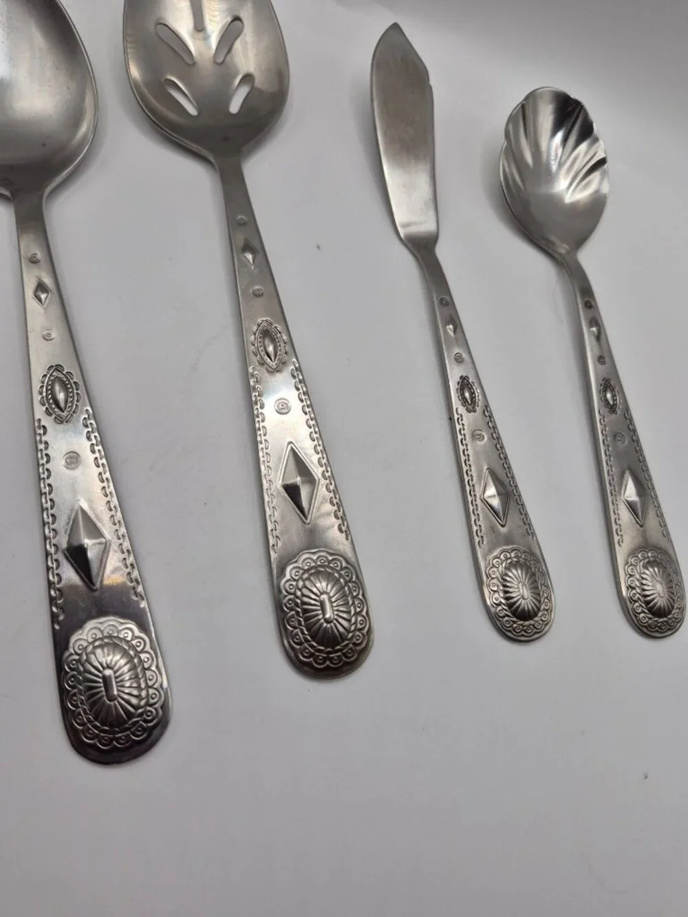 Wallace Taos 18/10 Stainless Steel Serveware Set Southwestern Design Handles